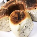 natsu9625's cooksnap of when they made 簡単手捏ねの 黒ゴマ入り米粉食パン.
