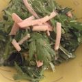 しずのんママ's cooksnap of when they made 春菊とハムの粒マヨサラダ.