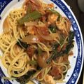 あおし☆寮生活's cooksnap of when they made ほうれん草とえびのトマトソースパスタ.