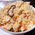 よっちゃんのヨメ's cooksnap of when they made 栄養たっぷり！人参しいたけの炊き込みご飯.