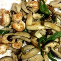 SRO1214's cooksnap of when they made 海老とピーマンとエリンギの炒め物.