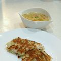 なっつなおこ's cooksnap of when they made 大根とベーコンのコンソメスープ.