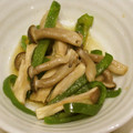 youtapapa's cooksnap of when they made たっぷりキノコとピーマンの和風マリネ.