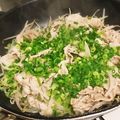 美雨★'s cooksnap of when they made フライパンで簡単❤豚バラのもやし蒸し.