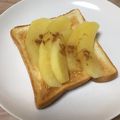 亜久里's cooksnap of when they made なんちゃってアップルパイ！？トースト♪.
