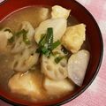 徒然ひろにゃ♪'s cooksnap of when they made 鶏むね肉と根菜の、具沢山あったかスープ.