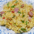 ジョングレ's cooksnap of when they made ふわふわタマゴ入り❤ソーセージ炒飯.