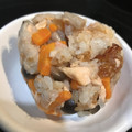 eses86's cooksnap of when they made 簡単♪生鮭としめじの炊き込みごはん♪.