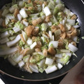 よーはるまー's cooksnap of when they made 白菜とうす揚げの煮物甘め♪.