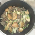 クックT09BHH☆'s cooksnap of when they made 「簡単」牛肉小間切れと厚揚げの煮物.