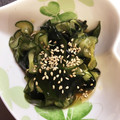 ななママなみ's cooksnap of when they made 簡単 きゅうりとわかめの酢の物.