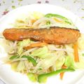 ＊ROKO＊'s cooksnap of when they made 大人の給食☆鮭のチャンチャン焼き.