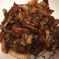 ぴん555's cooksnap of when they made 簡単小鉢♪さんまの蒲焼き缶と舞茸の炒め物.