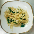 ☆不器用な女★'s cooksnap of when they made もやしとわかめのごま炒め.