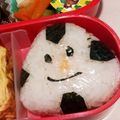 豆りえ's cooksnap of when they made 【キャラ弁】 おむすびマンのおむすび.
