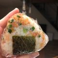 ＊ＡＫＯＲＩ＊'s cooksnap of when they made 鮭フレーク&天かす&あさつきのおにぎり.