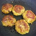 ﾊﾞﾀﾞｷﾞﾆ's cooksnap of when they made 豚こまもちもちバーグ【作り置き】.