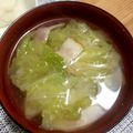 mimiccoo's cooksnap of when they made 白菜とベーコンのお味噌汁.