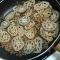 げんき065's cooksnap of when they made ひき肉とれんこんそぼろ.