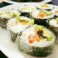 ＊かき＊'s cooksnap of when they made 濃厚♪サーモンとクリームチーズ巻き寿司♪.
