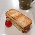 ＊ｃｌｏｖｅｒ＊'s cooksnap of when they made フライパンで簡単！うちのホットサンド☆.