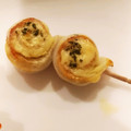 おもちboo's cooksnap of when they made ぽってりマヨの＊くるくるちくわ.
