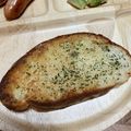 STfam's cooksnap of when they made ガーリックトースト.