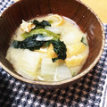 toshi♫'s cooksnap of when they made ほうれん草 白菜 油揚げの味噌汁.