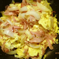antkishi's cooksnap of when they made 時間、お金節約！ハムと玉ねぎの卵炒め.