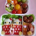 YUN♡TEN's cooksnap of when they made 簡単！キャラ弁当☆カニかまキティちゃん☆.