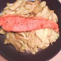 sheeks's cooksnap of when they made 鮭とキャベツのカレーさっぱり煮.