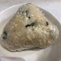 もきち☆'s cooksnap of when they made 天かすと大葉のおにぎり.