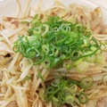 グウママ's cooksnap of when they made 豚ロースともやしの簡単炒め〜★.