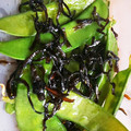 クックUPNT7E☆'s cooksnap of when they made きぬさやの塩こんぶ炒め.