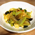 Swifties17's cooksnap of when they made リーフレタスときのこのカレー風味炒め.