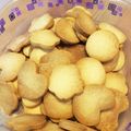 ☆ドーラママ☆'s cooksnap of when they made さくさく型抜きクッキー.