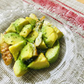 LimeLunch's cooksnap of when they made 簡単♪海老とアボカドのカレーマヨソテー.