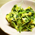 maruru-nn's cooksnap of when they made 豆苗と卵の炒めもの☆コンソメ味.
