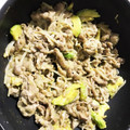 はむたろう119's cooksnap of when they made 豚コマ肉とアボカドのにんにくマヨ炒め.