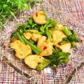 なつき☆ミ's cooksnap of when they made 菜の花鶏胸肉のスイートチリソース醤油炒め.