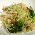 由芽15's cooksnap of when they made もやしと青梗菜のカニカマ和え.