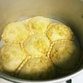 73pump's cooksnap of when they made ホットケーキミックスで林檎の蒸しパン.