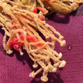 devil真希's cooksnap of when they made 二度美味しい♡紅生姜とエノキ茸の天ぷら.