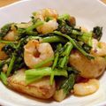 emyemy's cooksnap of when they made 新じゃが＆菜の花＆海老のアンチョビ炒め.