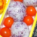 nosso's cooksnap of when they made ゆかりおにぎりinちくわチーズ♪.