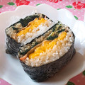 hanemakoo's cooksnap of when they made 炒り卵とほうれん草バター醤油◆おにぎらず.