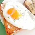 ☆糖質減らしてます☆'s cooksnap of when they made 隠し味は辛子♪目玉焼きマヨトースト.