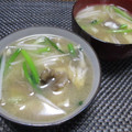 ジョングレ's cooksnap of when they made もやしとまいたけと油揚げのお味噌汁.