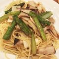 ariyuch's cooksnap of when they made アヒージョ風★アスパラとマッシュルーム.