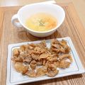 パンダ達の母です。's cooksnap of when they made 米粉をまぶして、鶏皮のパリパリ揚げ.